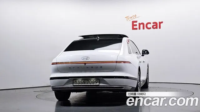 Hyundai Grandeur Grandeur (GN7) — Фото автомобиля 4