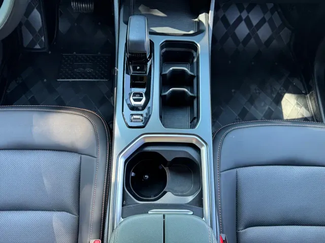 Geely Haoyue L — Фото автомобиля 9