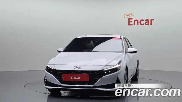Hyundai Avante CN7 — Фото автомобиля 3
