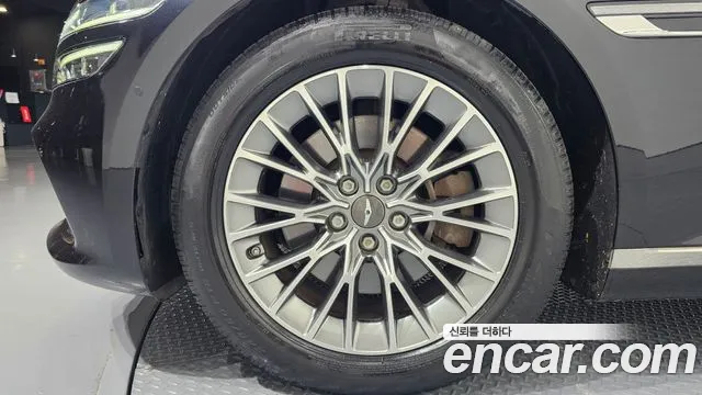 Genesis G80 RG3 — Фото автомобиля 5