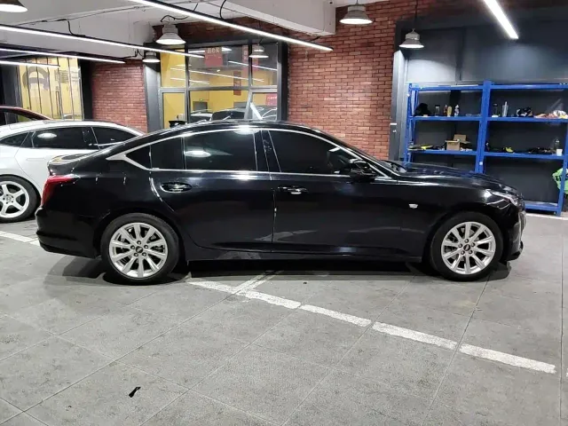 Cadillac CT5 — Фото автомобиля 5