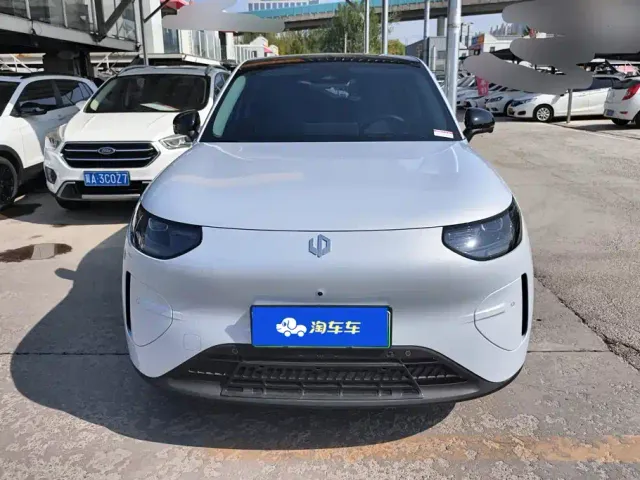 Leapmotor A10 — Фото автомобиля 2