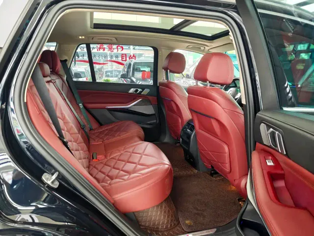 BMW X5 — Фото автомобиля 11