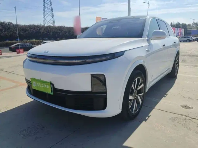 Фотография автомобиля — Li Auto L7