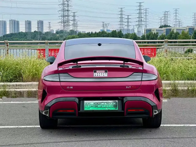 Xiaomi SU7 — Фото автомобиля 8