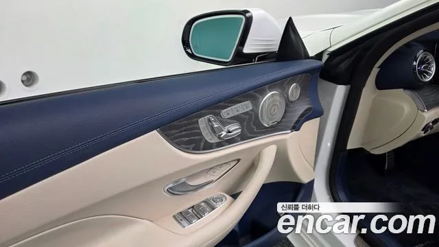 Mercedes-Benz E-Class W213 — Фото автомобиля 30