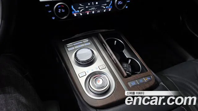Genesis G80 Бензин 3.5 турбо AWD — Фото автомобиля 9