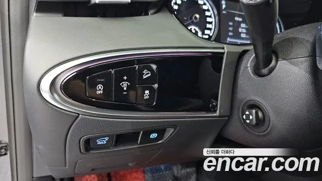 Genesis GV70 — Фото автомобиля 14