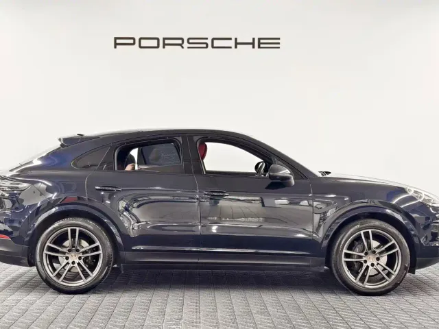 Porsche Cayenne — Фото автомобиля 8