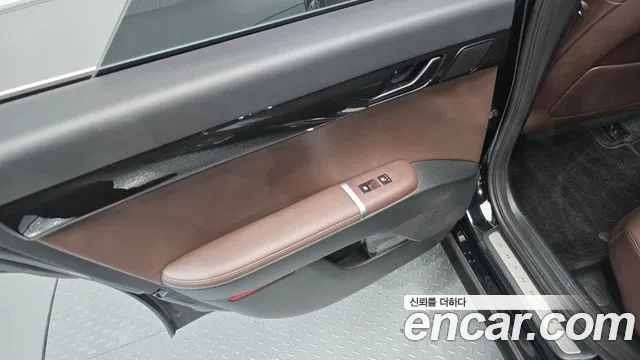 Hyundai Grandeur GN7 — Фото автомобиля 14