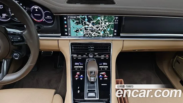 Porsche Panamera — Фото автомобиля 14