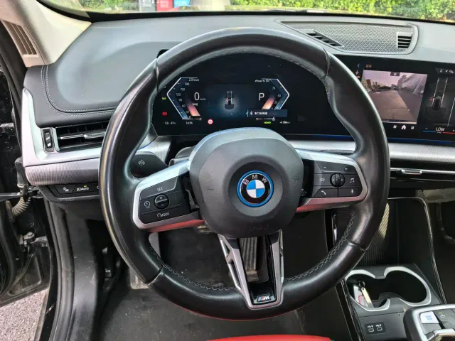 BMW iX1 — Фото автомобиля 14