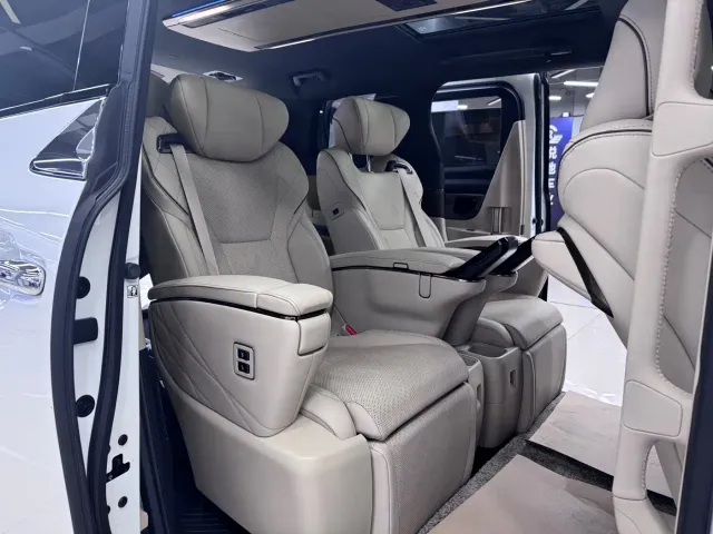 Toyota Alphard — Фото автомобиля 14