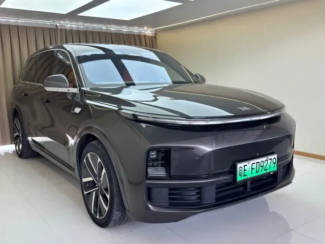Li Auto L9 — Фото автомобиля 2