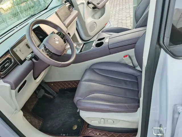 Leapmotor C11 — Фото автомобиля 10