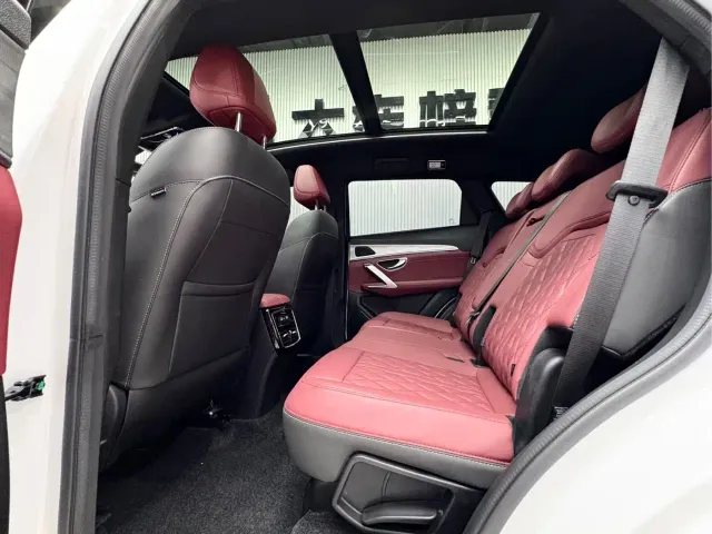 Jetour X70 Plus — Фото автомобиля 10