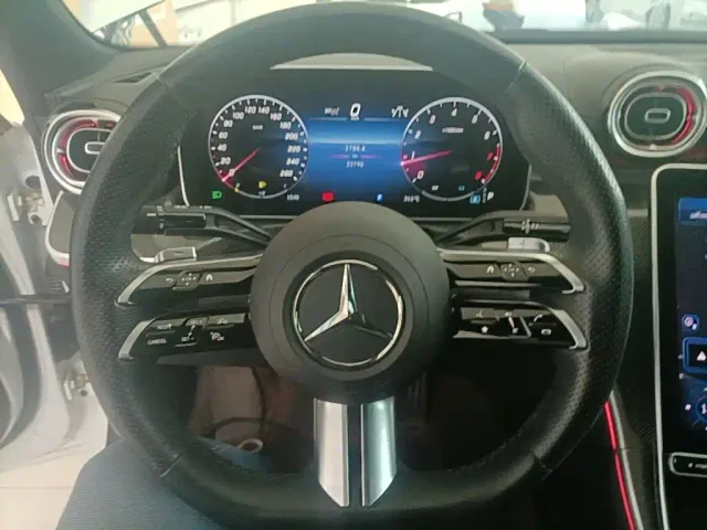 Mercedes-Benz C-Class — Фото автомобиля 10