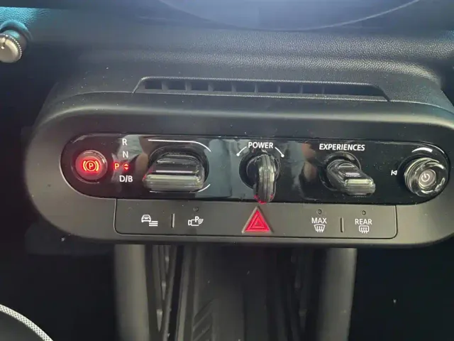 MINI Electric MINI ACEMAN — Фото автомобиля 8
