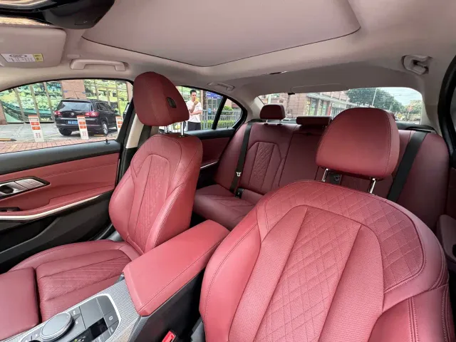 BMW 3 Series — Фото автомобиля 10