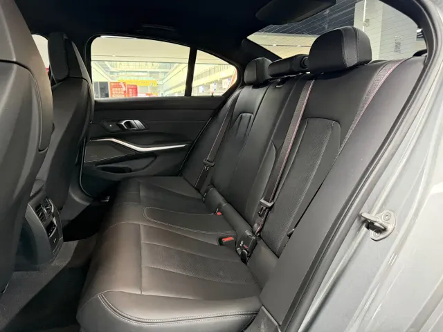 BMW M3 — Фото автомобиля 9