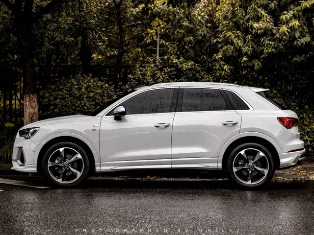 Audi Q3 — Фото автомобиля 2