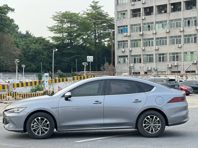 BYD Qin PLUS — Фото автомобиля 7