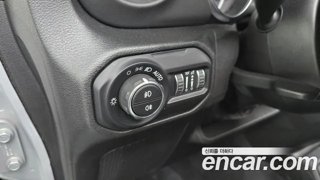 Jeep Wrangler Wrangler (JL) — Фото автомобиля 24
