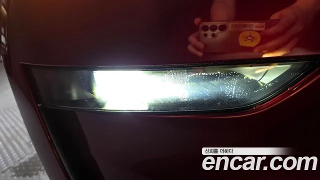 Tesla Model Y — Фото автомобиля 21