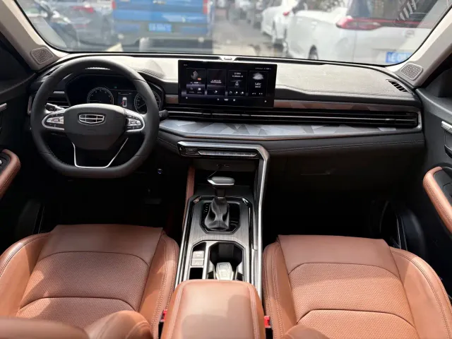 Geely Vision X6 — Фото автомобиля 11