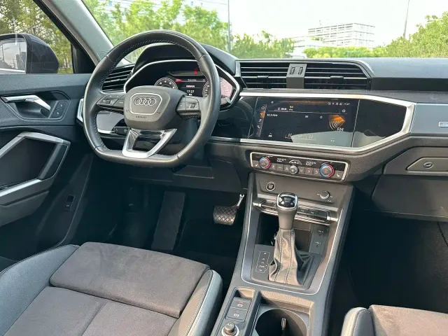 Audi Q3 — Фото автомобиля 11