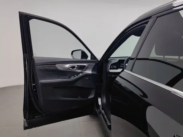 GAC Trumpchi GS8 — Фото автомобиля 8
