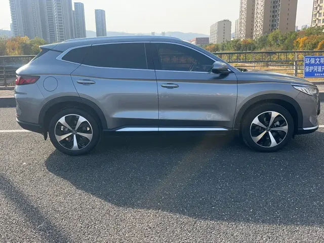 BYD Song PLUS — Фото автомобиля 6