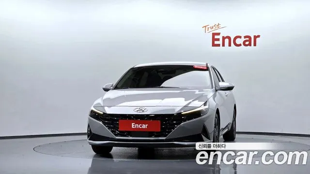 Hyundai Avante CN7 — Фото автомобиля 3