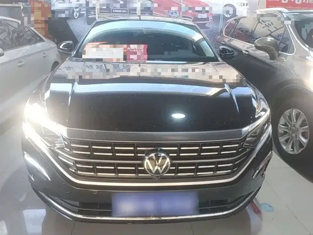 Volkswagen Passat — Фото автомобиля 2