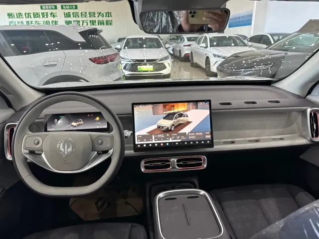 Leapmotor B10 — Фото автомобиля 7