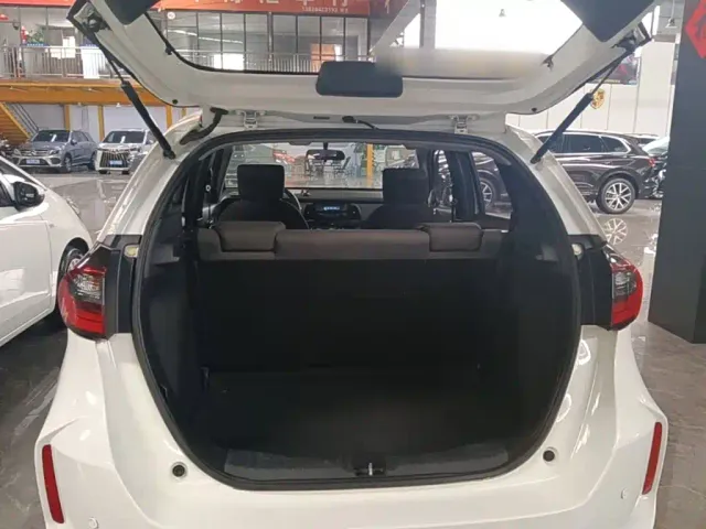 Honda Fit — Фото автомобиля 18