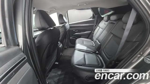 Hyundai Tucson Tucson (NX4) Бензин 1.6 турбо 2WD — Фото автомобиля 21