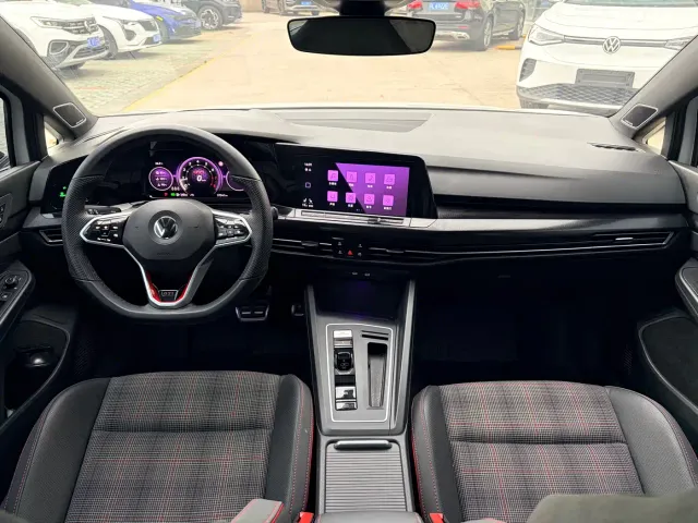 Volkswagen Golf GTI — Фото автомобиля 7