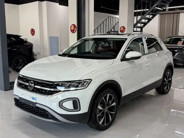 Фотография автомобиля — Volkswagen T-Roc