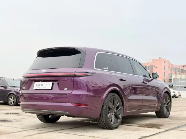 Li Auto L9 — Фото автомобиля 9