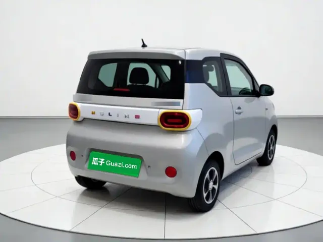 Wuling Hongguang Mini EV — Фото автомобиля 6