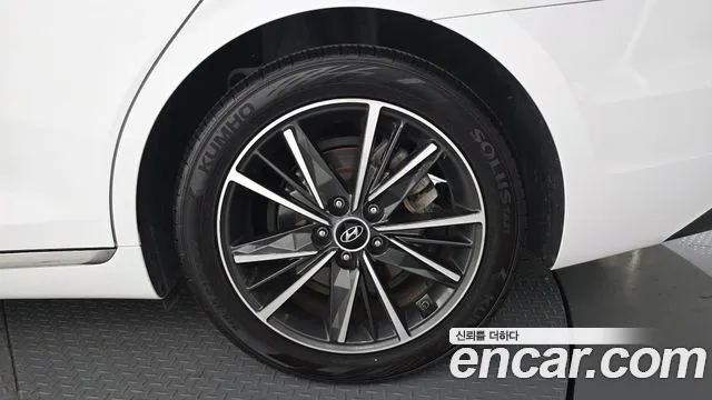 Hyundai Grandeur New — Фото автомобиля 6