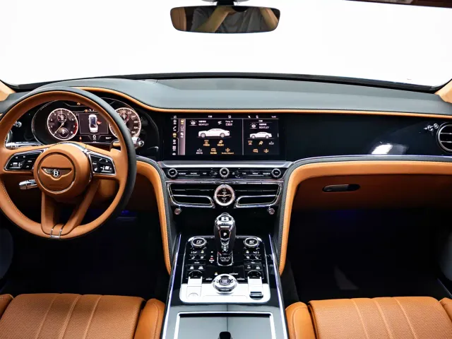 Bentley Flying Spur — Фото автомобиля 9