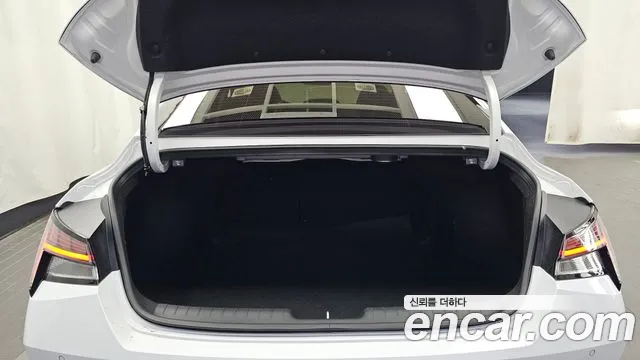 Hyundai Avante CN7 — Фото автомобиля 23