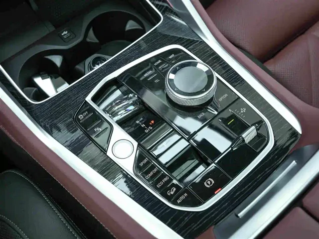 BMW X6 — Фото автомобиля 10