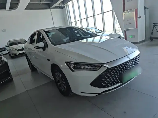 BYD Qin PLUS — Фото автомобиля 3