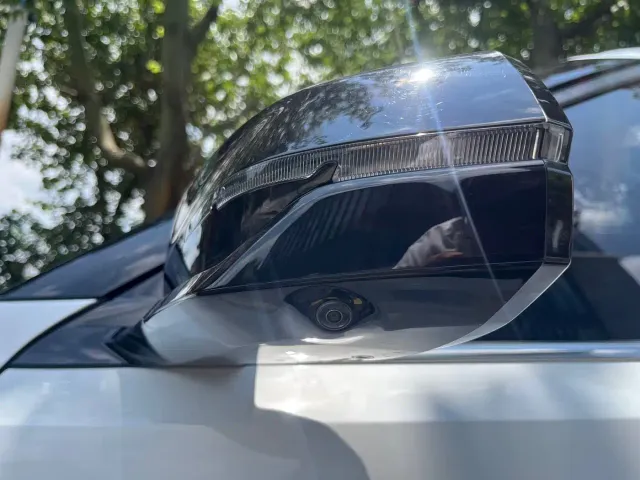 Geely Boyue — Фото автомобиля 10