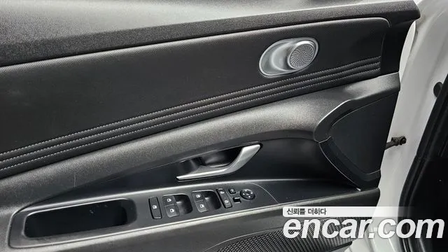 Hyundai AVANTE Avante (CN7) — Фото автомобиля 17