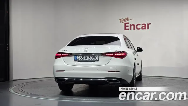Mercedes-Benz C-Class — Фото автомобиля 4