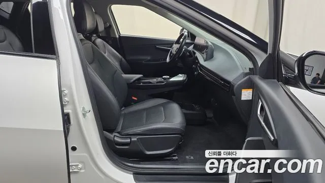 Kia EV6 — Фото автомобиля 16
